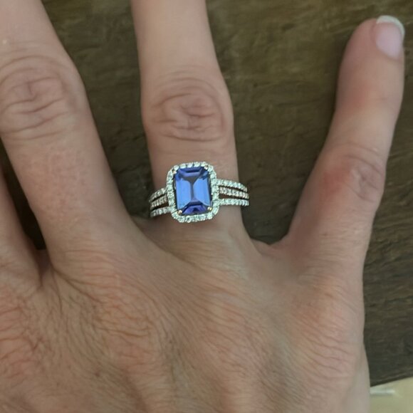 EFFY Jewelry - Tanzanite Engagement Ring - Size 6 1/2